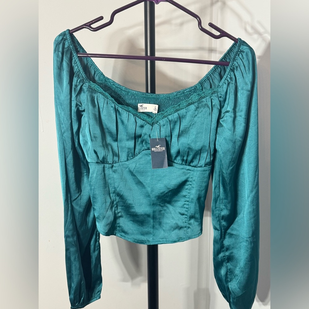Hollister Crop Top